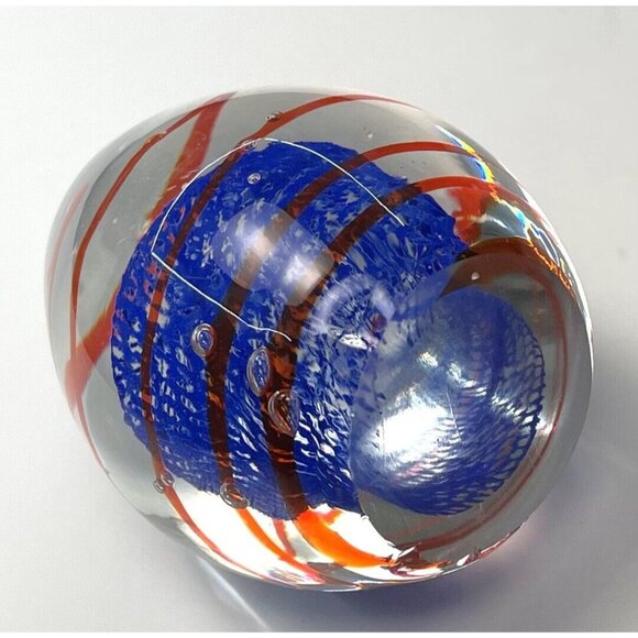 3.5" Egg Shaped Hand Blown Art Glass PAPERWEIGHT Red Spiral Blue Lattice Heavy - Picture 4 of 5